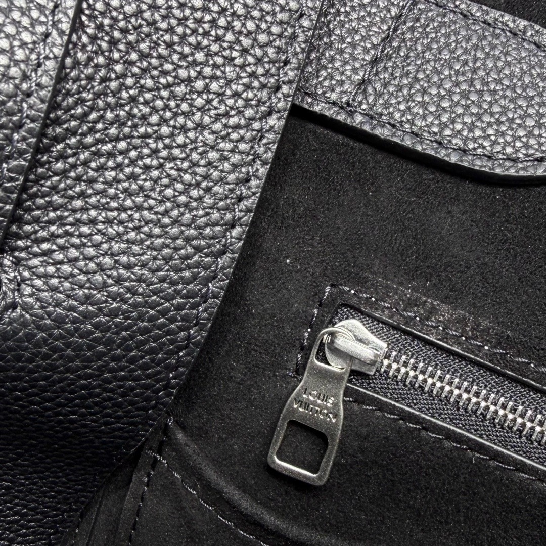 2026124173311884 270